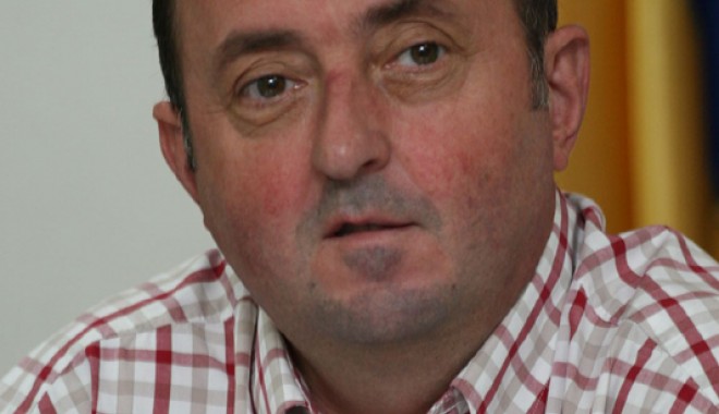 Constantin Chirilă și-a pus PDL-ul în cap. A votat pentru suspendarea lui Băsescu - pdlconstantinchirila1956-1340735463.jpg