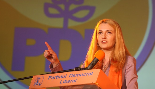 Maria Stavrositu, șefă peste femeile din PDL - pdlmariastavrositu9236-1318833852.jpg