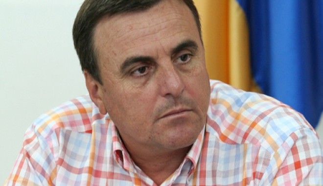 Deputatul Zanfir Iorguș a început înscrierile pentru locuințe în Mangalia - pdlzanfiriorgus15091317835036131-1334306561.jpg