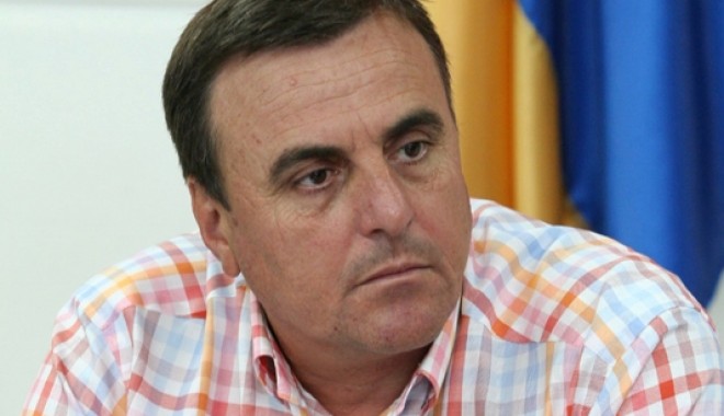 Iorguș caută soluții pentru a rezolva problema căldurii la Mangalia - pdlzanfiriorgus15091323896918-1323906172.jpg