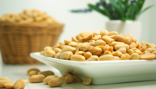 S-a găsit tratamentul pentru a combate alergia la arahide - peanuts-1503575584.jpg