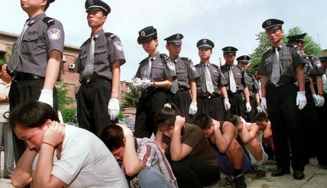 China vrea pedepse mai blânde pentru infractori - pedeapsacumoarteachina-1414493888.jpg