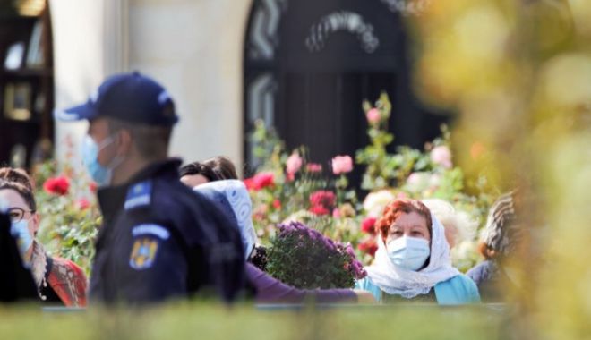 Pelerinajul la Sfânta Parascheva de la Iași a început mai devreme - pelerinaj-1633351871.jpg