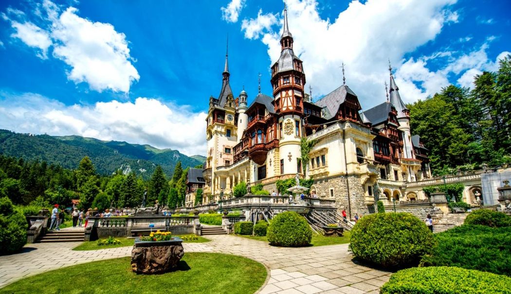 Lista indicativă UNESCO s-a mărit cu mai multe edificii de cultură din România - peles-unesco-1715786000.jpg