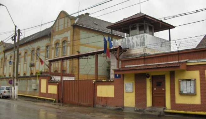 Un deținut de la Penitenciarul Aiud a fost găsit spânzurat în baie - penitenciar-1583672613.jpg