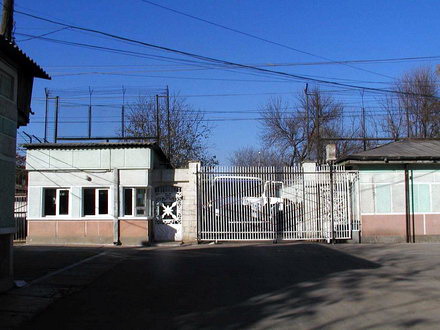 Doi deținuți pleacă acasă de Revelion - penitenciarpoartaalba1322156866-1325109553.jpg
