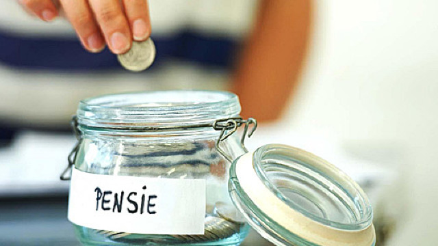 Persoanele cărora le lipsesc ani din stagiul de cotizare pot plăti retroactiv contribuția la pensie - pensie-1597733454.jpg