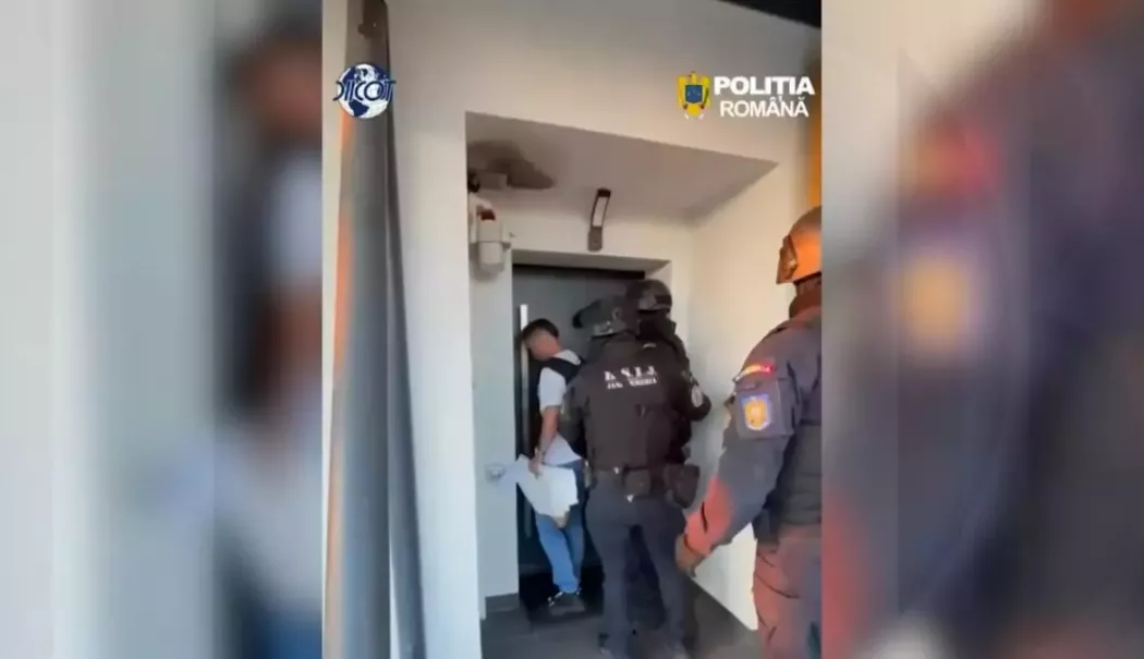1.000 de români au ieşit ilegal la pensie mai devreme. Ce au găsit anchetatorii în casele suspecților - pensie-1784132916.webp
