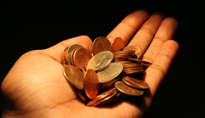Guvernul analizează situația pensionarilor cărora li s-au reținut contribuții la sănătate - pensii1-1335176743.jpg