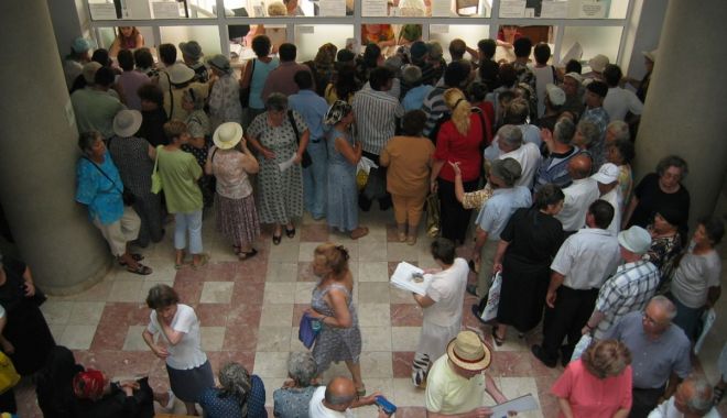 Veste bună pentru români! Guvernul a prelungit perioada de cumpărare a vechimii în muncă