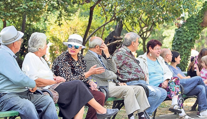 Pensionarii din Constanța, păcăliți pe bandă rulantă de escroci - pensionarii1-1499184849.jpg