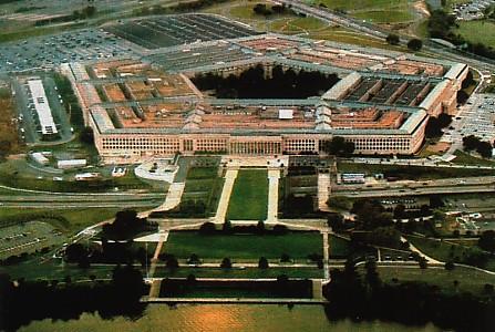 Un american voia să arunce în aer Pentagonul și Congresul - pentagon1-1317273083.jpg