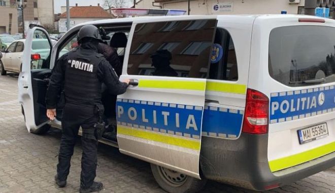 PERCHEZIȚII ÎNTR-UN DOSAR PENAL DE TRAFIC DE DROGURI DE RISC - per-1616850211.jpg