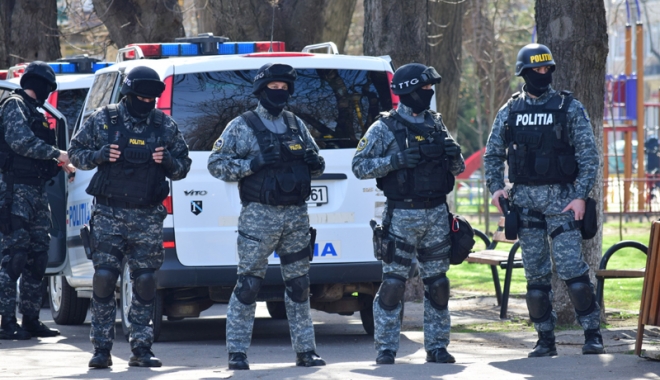 Percheziții în Constanța,  la contrabandiștii de țigări - perchezitii-1498751859.jpg