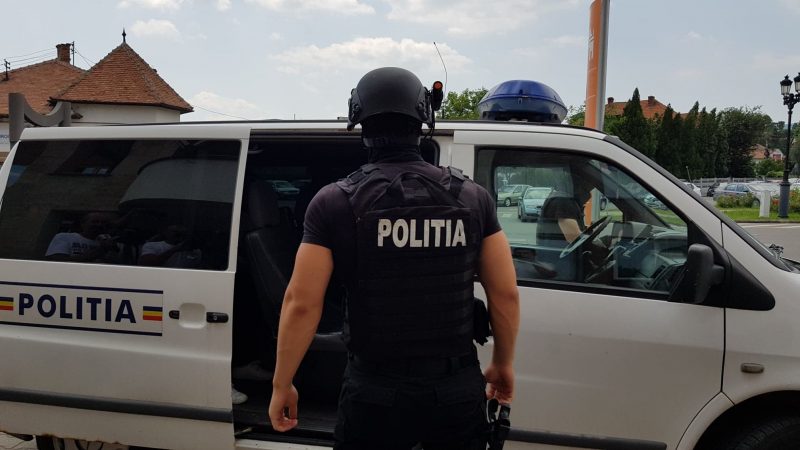 ATAC ŞOCANT! Percheziţii la Constanţa, după ce hoţi cu cagule au intrat peste o femeie, au bătut-o și i-au cerut banii! - perchezitii-1713431111.jpeg