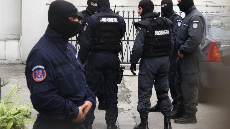 Lovitură pentru afaceriștii „fantomă”! 62 de percheziții și rețineri pe bandă rulantă - perchezitii-1772192077.webp