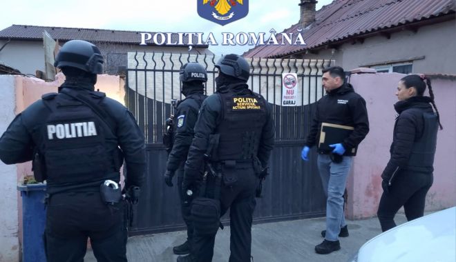 Percheziții în comuna Cumpăna, la locuințele unui bărbat cercetat în opt dosare - perchezitii-cumpana-1711525638.jpeg