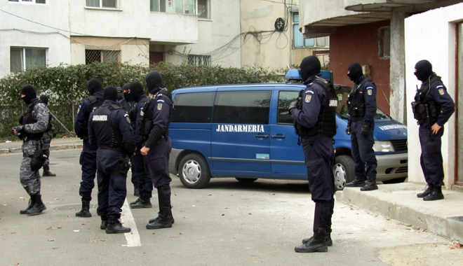 Percheziții la Constanța. Cum circulau milioanele de euro prin firme 