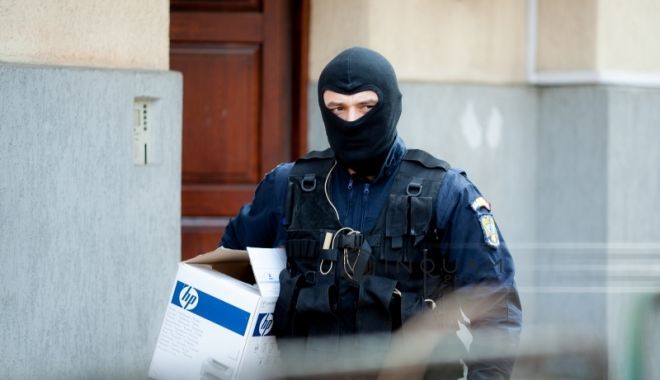 SCANDAL ÎN SISTEMUL SANITAR! Dezinfectanți diluați sau contrafăcuți, în spitalele din România! Percheziții de amploare - perchezitiiinqovidiumicsik-1552981585.jpg