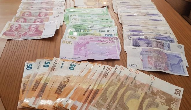 PERCHEZIȚII în Constanța. Valută confiscată de la contrabandiști - perchezitiisursaipjconstanta2-1587625528.jpg