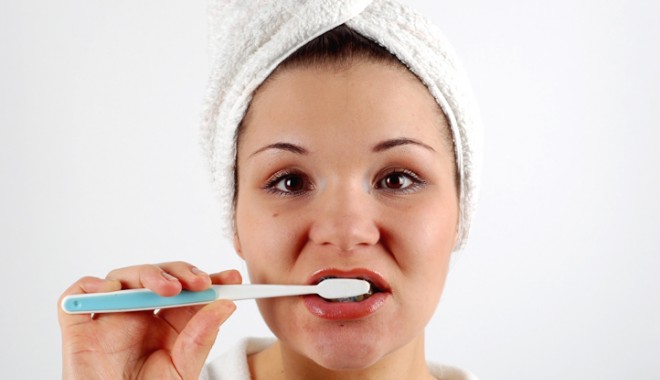 Românii stau prost la capitolul igienă dentară - periajcorect1343573759-1369914902.jpg