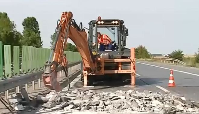 Probleme GRAVE pe Autostrada Soarelui. Se desprind plăcile de beton! - pericol-1528904217.jpg