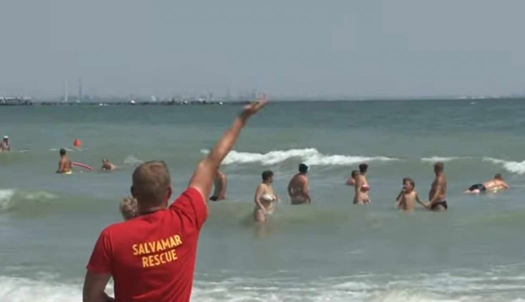 Pericol de înec la Eforie. Doi tineri salvați în ultimul moment din mare - pericolinec2-1756538429.jpg