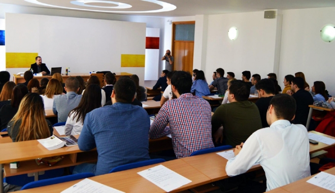 Personalități internaționale, prezente la conferința pe teme juridice de la 