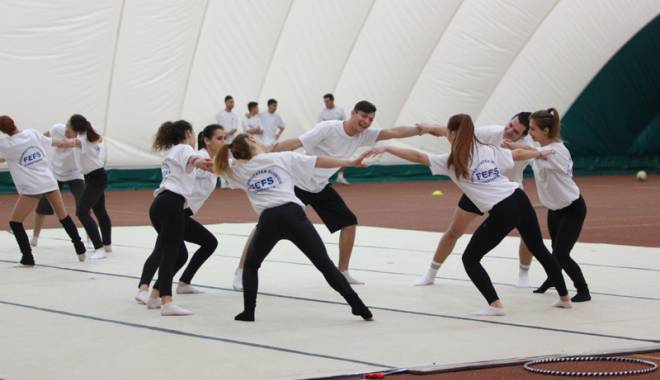 Cât de important este rolul sportului universitar - personalitaticonferintasportuniv-1452881517.jpg