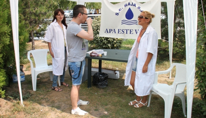 Caniculă la Constanța. RAJA a amplasat corturi unde te poți răcori și bea un pahar de apă rece - personalmedical1407932446-1466683214.jpg