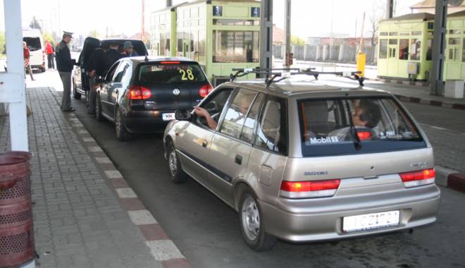 Peste 10 milioane de români au fost în străinătate în 2015 - peste10milioane-1446488613.jpg