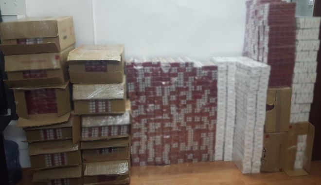 Peste 13.000 de pachete cu țigări de contrabandă descoperite de polițiștii de frontieră - peste13-1559505573.jpg