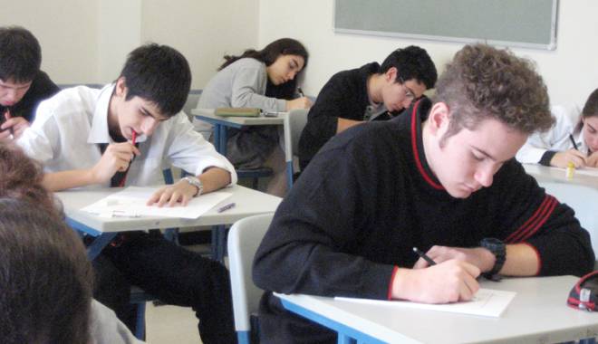 Peste 200 de elevi constănțeni la o olimpiadă specială - peste200-1456853968.jpg