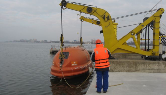 Peste 6.000 de marinari s-au pregătit  la Ceronav în anul pandemiei (I) - peste6000demarinarisaupregatitla-1603980410.jpg