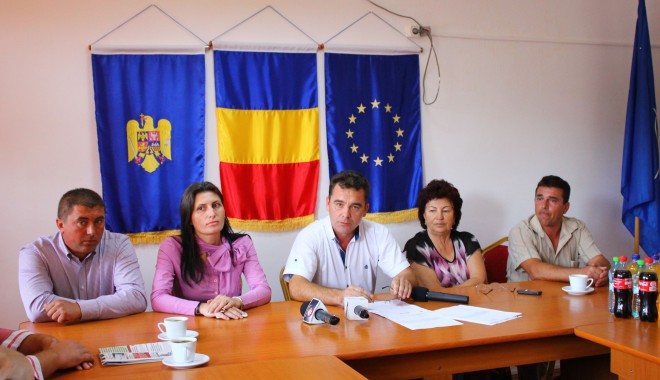 Demisii în bloc în PSD. Consilierii locali din Peștera și-au anunțat plecarea din partid - pestera-1410346176.jpg