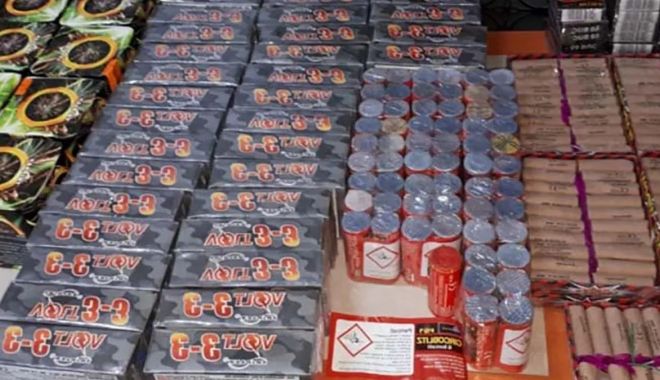 Peste 140 de kilograme de articole pirotehnice confiscate de polițiștii constănțeni