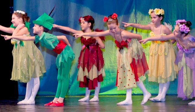 Constanța se reîntoarce la copilărie, în week-end - peterpan-1338578662.jpg