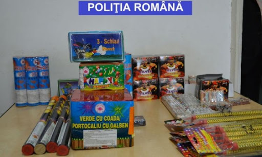 Dosar penal pentru vânzarea de artificii ilegale - petr-1609584797.jpg