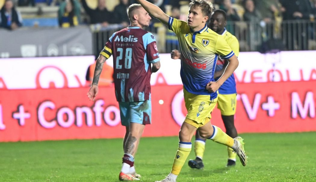 Petrolul Ploieşti a sărbătorit 100 de ani de existenţă la meciul cu Vitesse Arnhem - petrolu-1728809513.jpg