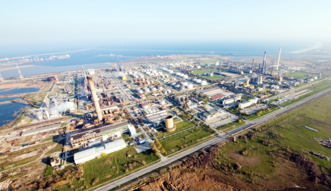Rompetrol Rafinare, cifră de afaceri în creștere. Petromidia a procesat 1,2 milioane tone materie primă - petromidia-1494757316.jpg