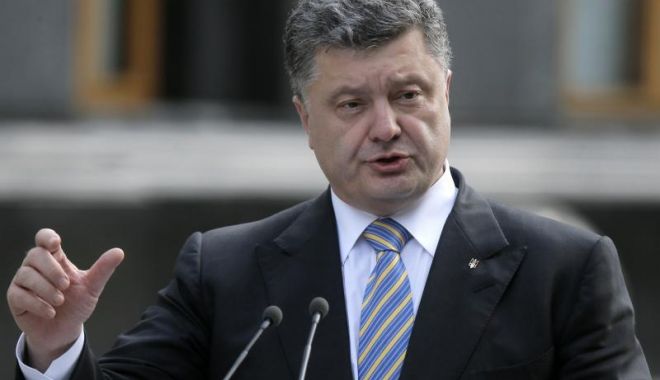 Președintele Ucrainei a promulgat Actul asupra Legii Marțiale - petroporosenko-1543404565.jpg
