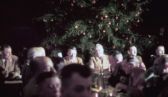 Cum petrecea Adolf Hitler Crăciunul în timpul celui de-Al Doilea Război Mondial (FOTO) - photo1-1324991020.jpg