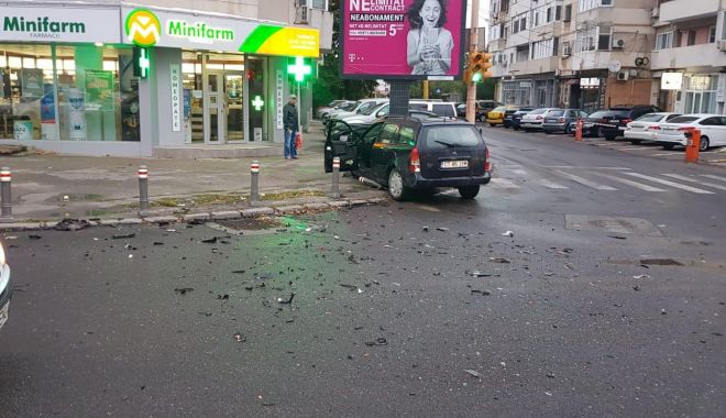 GALERIE FOTO / Accident grav, în această dimineață, la Constanța - photo20180925083542-1537854727.jpg