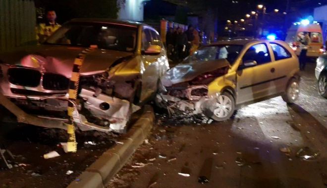 GALERIE FOTO / Un șofer de 22 de ani a făcut prăpăd în Constanța - photo20181027214003-1540675960.jpg