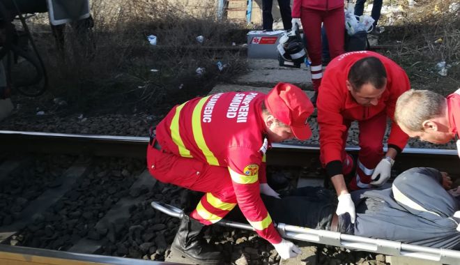 O persoană s-a aruncat în fața trenului, pe calea ferată, în dreptul străzii I.C. Brătianu. Victima ar fi rămas fără picioare - photo201903051622472-1551795928.jpg