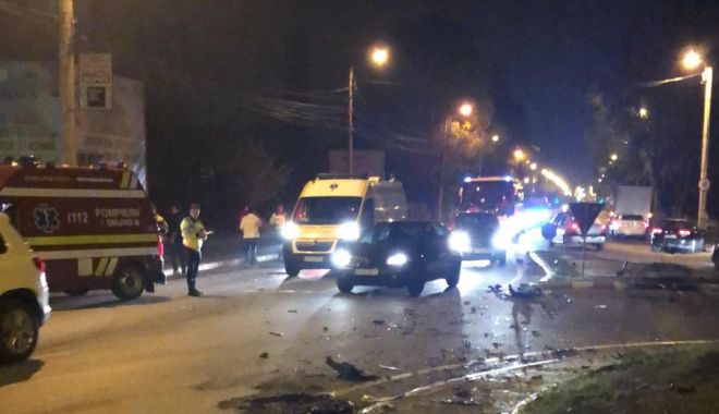 GALERIE FOTO / Accident rutier în Constanța. Un șofer beat a făcut prăpăd Șoseaua Mangaliei - photo201904130843501-1555140022.jpg