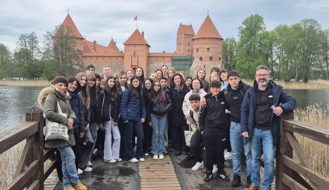 Elevi și profesori de la Liceul Teoretic „Traian”, experiență europeană de neuitat în Lituania prin Erasmus+ - photo20260605161630jpg-1780820258.webp