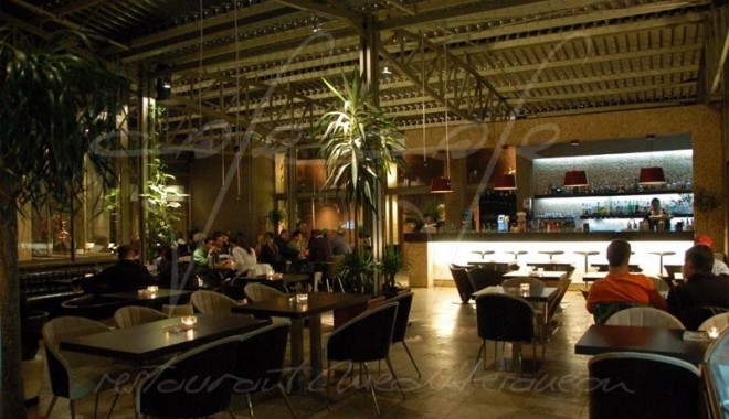 Vezi de ce a fost reținut patronul restaurantului Cafe Cafe! - photo44-1348676027.jpg