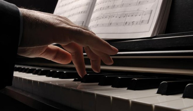 Recital de pian la Colegiul de Artă - pianistspianoplayers-1372239812.jpg