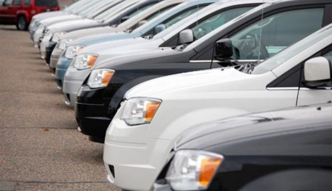 Piața auto din România, în cădere liberă - piataauto-1347955310.jpg